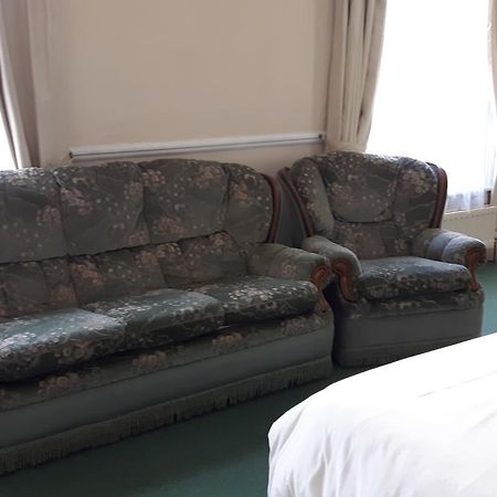 Victoria Inn Алстон Экстерьер фото