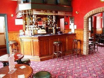 Victoria Inn Алстон Экстерьер фото